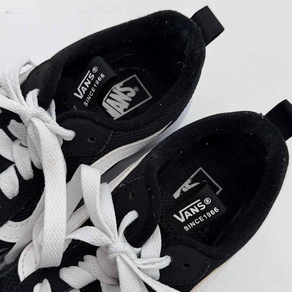Vans Range EXP Low Top Youth Size 4 Black White Nylon Suede Sneakers - Picture 14 of 16